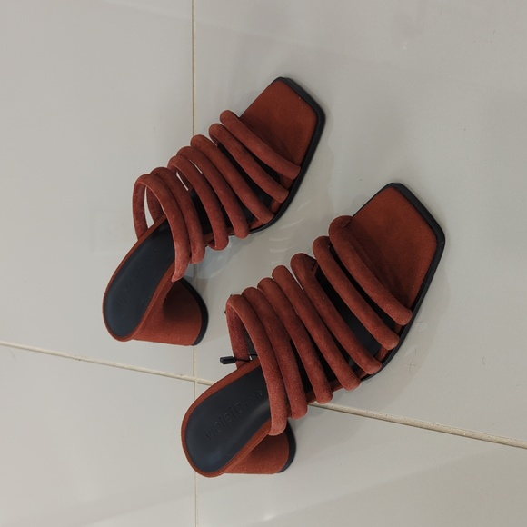 NIB Mango Strappy Mules sz 6 - Picture 2 of 10